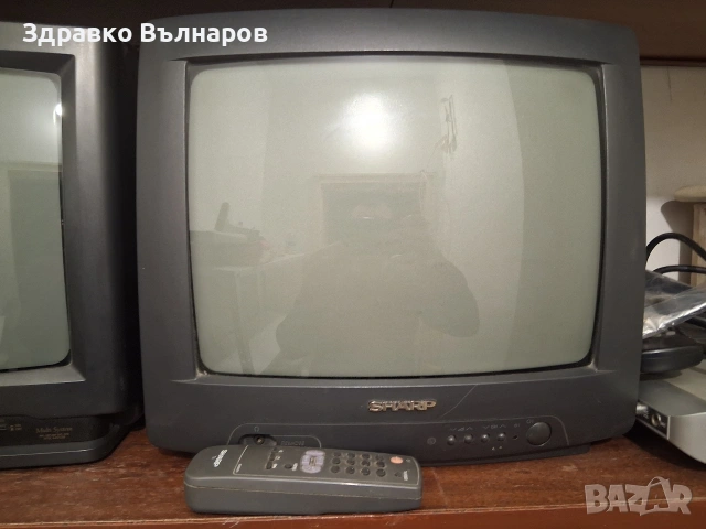Подарявам 3 броя работещи стари телевизора , снимка 2 - Телевизори - 54198529