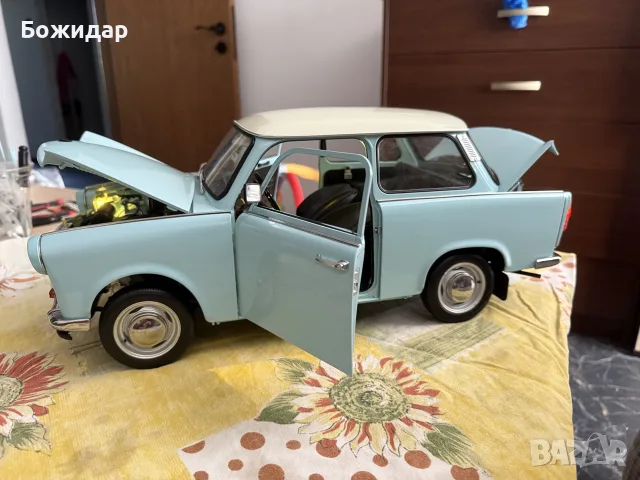 Метален модел на Трабант 601 deluxe мащаб 1:8, снимка 16 - Колекции - 56243695
