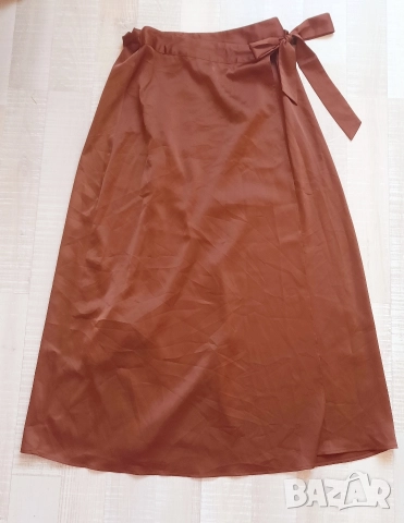 Сатенена пола , снимка 4 - Поли - 52809890