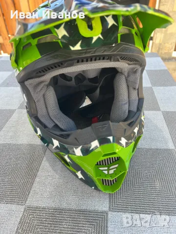 Каска FLY RACING, снимка 3 - Спортна екипировка - 47434206
