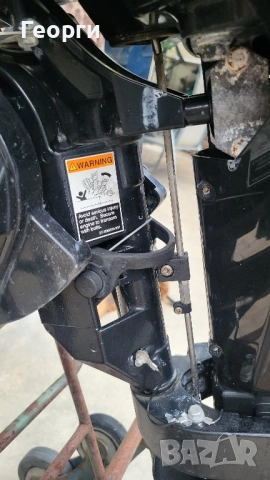 Продава се извънбордов двигател Mercury 8 Hp 4 тактов  дълъг ботуш , снимка 4 - Екипировка - 51687623