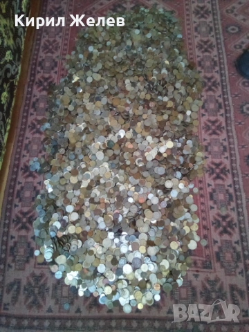 Монети от цял свят 11,800 броя 44 кила 78910, снимка 2 - Нумизматика и бонистика - 48085246