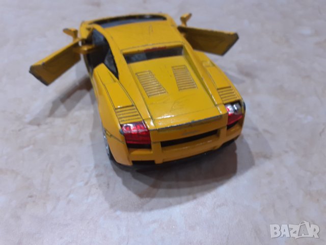Желязна количка Lamborghini Gallardo - Kinsmart, снимка 10 - Колекции - 35438395