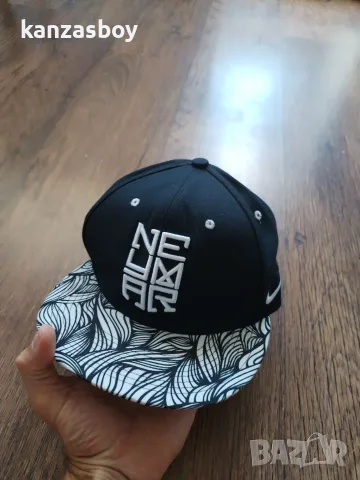 Nike Snapback Neymar - страхотна мъжка шапка КАТО НОВА, снимка 3 - Шапки - 55729325