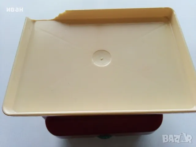 Старо детско кантарче PIKO, снимка 4 - Други ценни предмети - 49607561