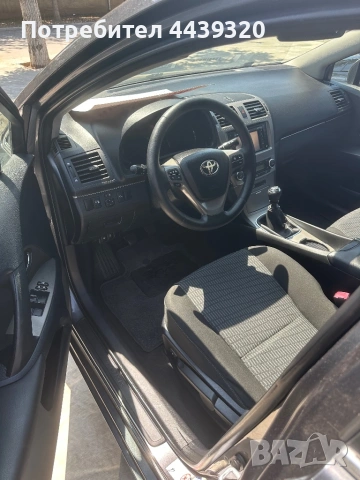 Продавам Toyota Avensis 2011г 2 D4D 126кс В отлично състояние с 4 чисто нови дюзи , снимка 4 - Автомобили и джипове - 54028272