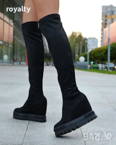 Ботуши на платформа - черен велур