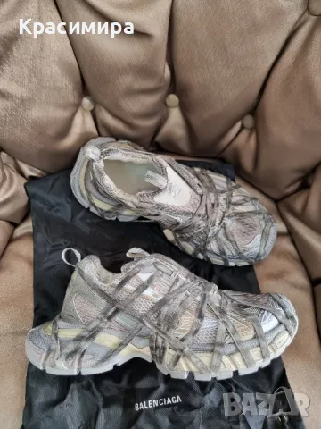  Balenciaga налични 