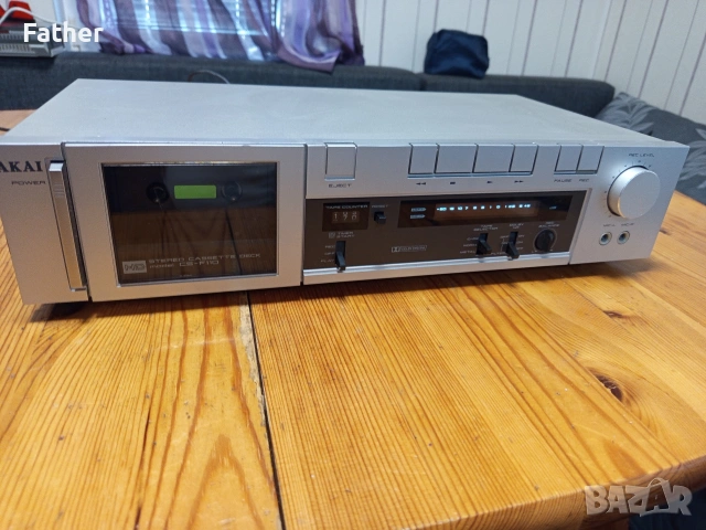 Стерео касетен дек Akai CS-F110, снимка 2 - Декове - 53354655