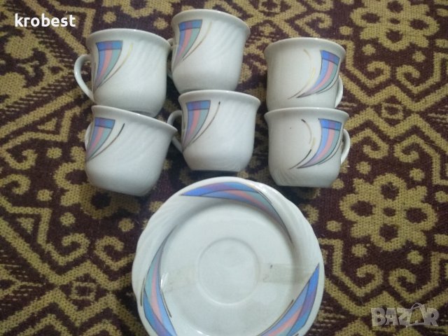 Продавам ретро сервиз за кафе