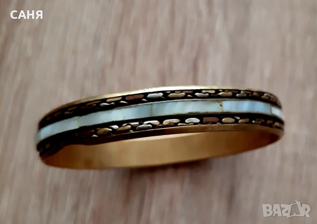 Месингови гривни, със седеф от70-80те години, снимка 6 - Антикварни и старинни предмети - 53145242