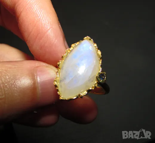 925 сребърен пръстен със златно покритие и лунен камък 20x11мм, тотално тегло 5.5гр., снимка 1