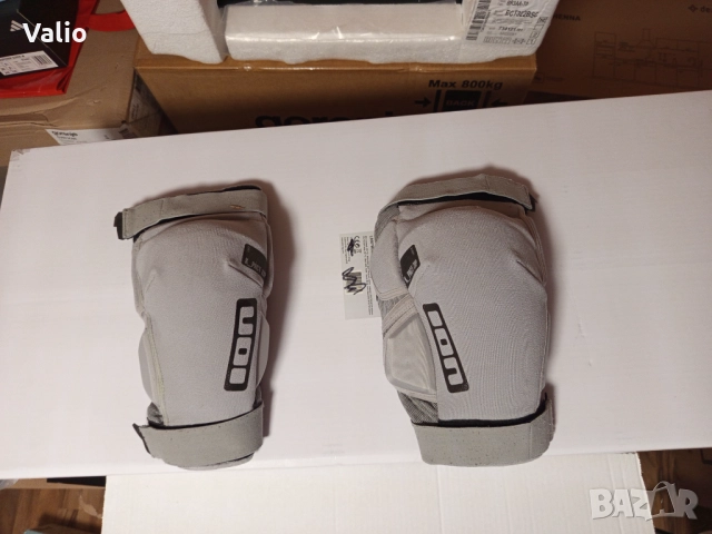 Части/екипировка за колело - наколенки, седалка, обувки 