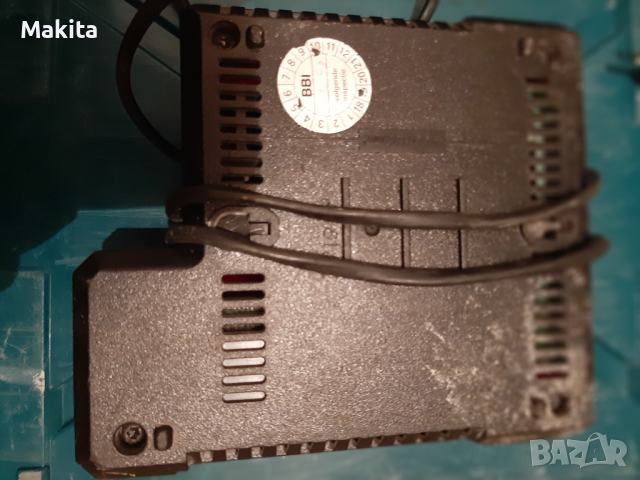 Зарядно Милвауке, снимка 2 - Други машини и части - 36425003