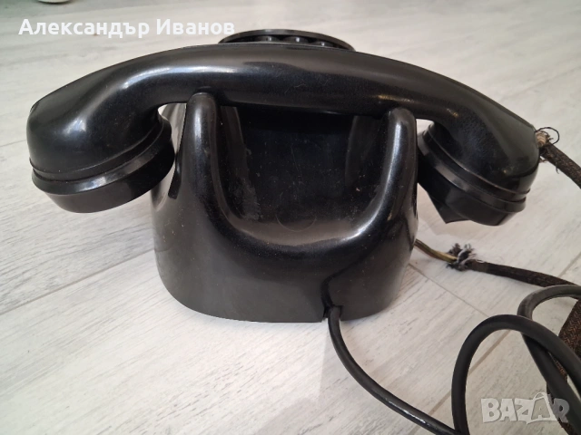 Бакелитов ретро телефон, снимка 7 - Антикварни и старинни предмети - 37931690