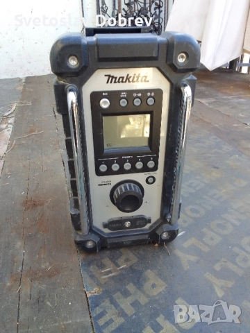 радио makita 18v два модела 