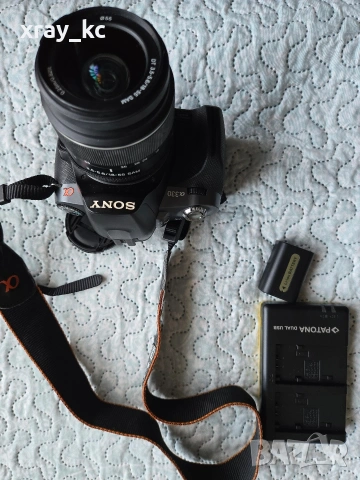 Sony Alpha A330 DSLR + обектив 18-55 + 2 батерии + зарядно, снимка 5 - Фотоапарати - 53290824