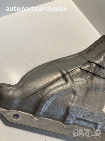 Топлоизолационен капак за Volvo C70 2.4 Бензин (2008) 30713261, снимка 3 - Части - 54056495