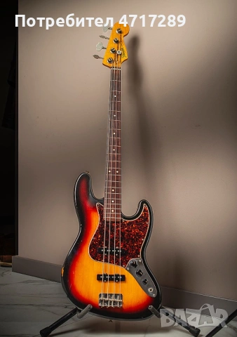 Fender Jazz Bass – Made in Mexico (2002) – + калъф и стойка