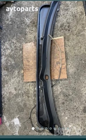Subaru legacy 2011година маска под предна стъкло с пръскалки