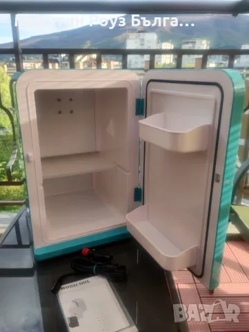 Ретро Мини Хладилник -  12V / 220 V - като нов , снимка 5 - Хладилници - 50035206