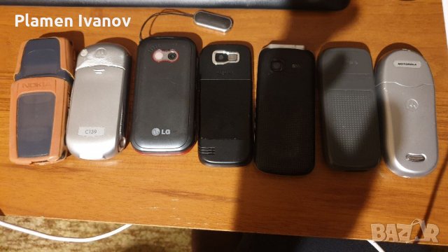 Продавам стари Ретро телефони с копчета, снимка 2 - Nokia - 31927981