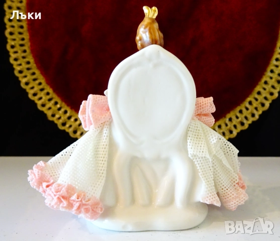 Порцеланова фигура Дрезденска дантела., снимка 9 - Статуетки - 51695339