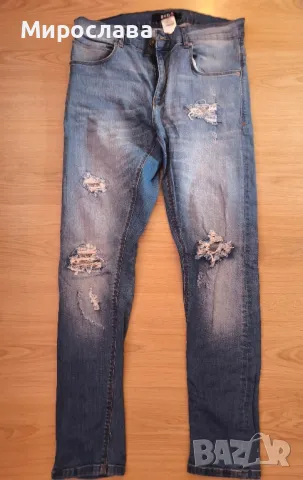 Нови модерни дънки, М размер.