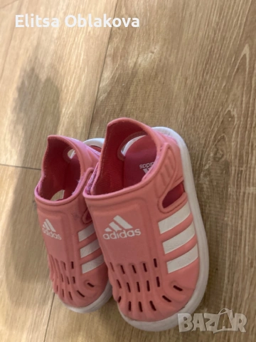 Сандали за момиче 22 номер, снимка 4 - Детски сандали и чехли - 53978021