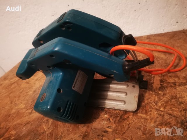 Ръчен циркуляр  Black Decken DN 228 1020W / 4000 об./мин. 4.9А Комплект с режещ диск Ф52mm Made in G, снимка 3 - Циркуляри - 35338565