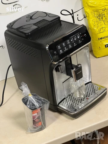 Кафемашина кафе автомат Philips EP3246 с гаранция, снимка 3 - Кафемашини - 51099790