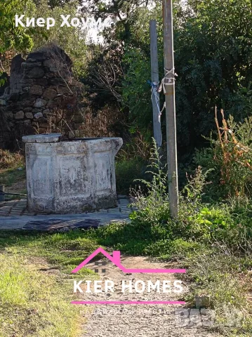 Двуетажна къща в с. Елена, обл. Хасково, снимка 4 - Къщи - 56128531
