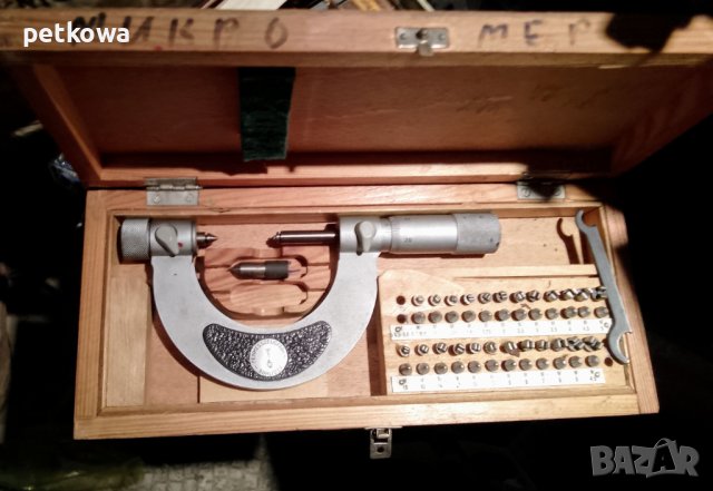 Резбомер микрометър с накрайници за определяне на резби комплект