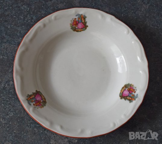 Ретро български порцелан сервиз чинии , снимка 3 - Сервизи - 38341862