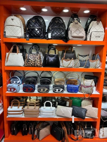 чанти chanel guess gucci the tote bag marc jacobs fendi ysl saint laurent hermes guess, снимка 18 - Чанти - 51387966
