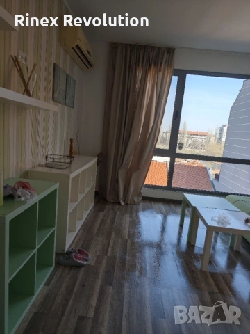 Двустаен апартамент под наем в Център