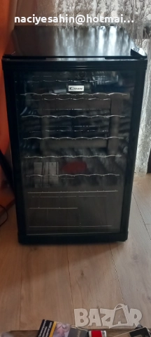 Охладител за вино, 32 бутилки, използван, снимка 2 - Хладилници - 52027147