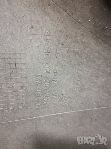 Предна броня за Фолксваген Поло 2015 г 6C, снимка 10 - Части - 35380852