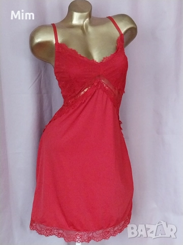 46/48 Червена еластична нощница с дантела , снимка 3 - Нощници - 52717401