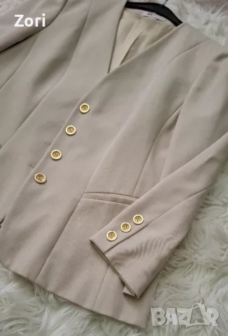 СТИЛНО и ЕЛЕГАНТНО светлобежово сако ХЛ размер , снимка 3 - Сака - 49774605
