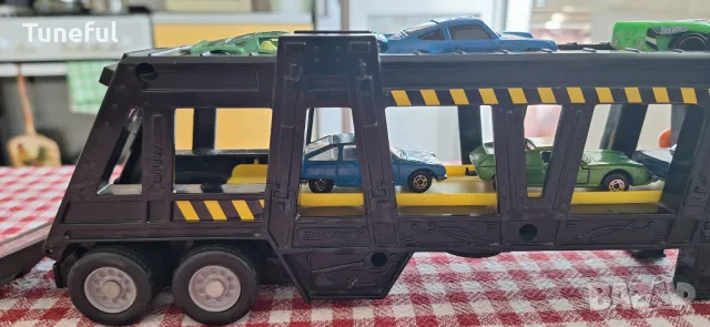 MATCHBOX камион автотранспортер - като нов, снимка 3 - Колекции - 47698313