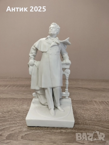 Порцеланова статуетка "А.С. Пушкин" ЛФЗ