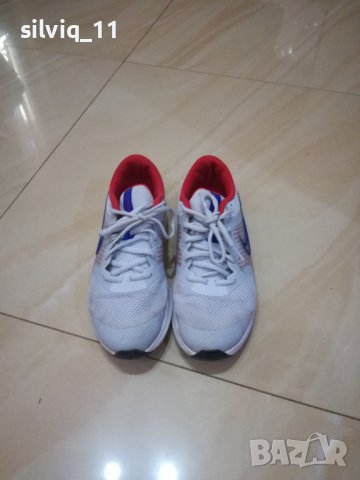 Маратонки Nike номер 37,5, снимка 3 - Детски маратонки - 37946052