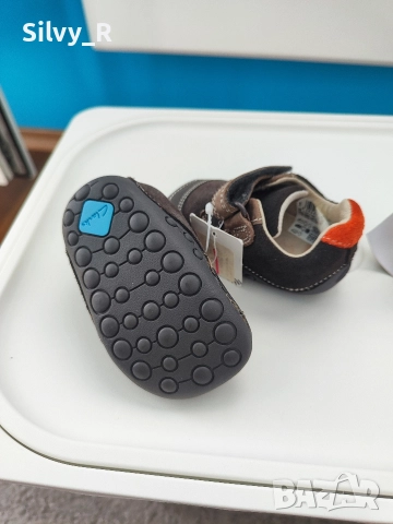 бебешки обувки за прохождане Clarks , снимка 2 - Бебешки обувки - 52623954