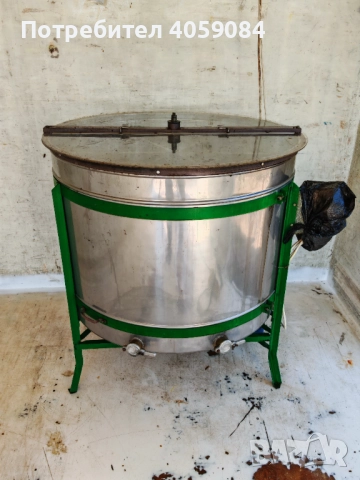 Центрофуга за вадене на мед, 24 рамки