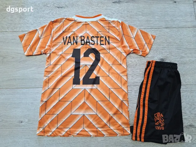 Детски екип на Рууд Гулит и Марко ван Бастен ретро Холандия!!!, снимка 3 - Футбол - 49125771