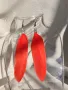 Червени обеци с пера., снимка 3