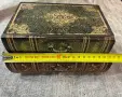 Кутия за бижута с форма на старинни книги, снимка 5