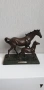 Винтидж скулптура на кон и жребче, снимка 1