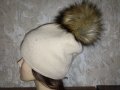 Woolk- Нова дамска зимна шапка с помпон и камъчета , снимка 6